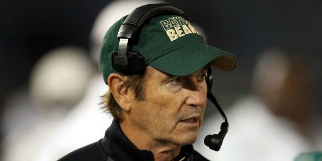 BUFFALO, NY - SEPTEMBER 12: Head Coach Art Briles of the Baylor Bears walks the sideline during the game against the Buffalo Bulls at UB Stadium on September 12, 2014 in Buffalo, New York. (Photo by Vaughn Ridley/Getty Images)