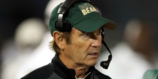 BUFFALO, NY - SEPTEMBER 12: Head Coach Art Briles of the Baylor Bears walks the sideline during the game against the Buffalo Bulls at UB Stadium on September 12, 2014 in Buffalo, New York. (Photo by Vaughn Ridley/Getty Images)