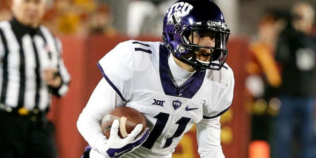 AMES, IA -- OCTOBER 17: Quarterback Zach Allen #11 of the TCU Horned Frogs scrambles for yards in the second half of play at Jack Trice Stadium on October 17, 2015 in Ames, Iowa. TCU defeated Iowa State 45-21. (Photo by David K Purdy/Getty Images) *** Local Caption *** Zach Allen;