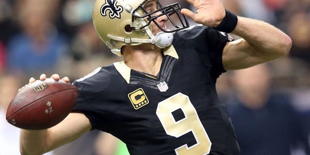 NEW ORLEANS, LA - DECEMBER 27: Drew Brees #9 of the New Orleans Saints drops back to pass during a game against the Jacksonville Jaguars at the Mercedes-Benz Superdome on December 27, 2015 in New Orleans, Louisiana. (Photo by Sean Gardner/Getty Images)