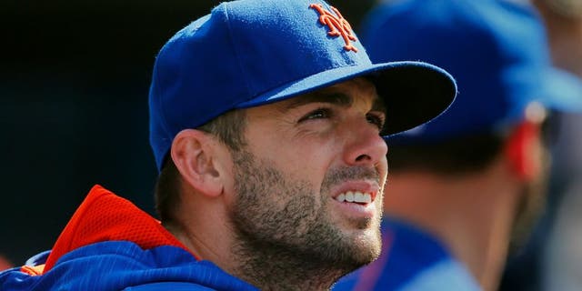 NEW YORK, NY - JUNE 01: David Wright #5 the New York Mets looks on during a game against the Chicago White Sox 2-1 at Citi Field on June 1, 2016 in the Flushing neighborhood of the Queens borough of New York City. The White Sox defeated the Mets 2-1 in 13 innings. (Photo by Rich Schultz/Getty Images)
