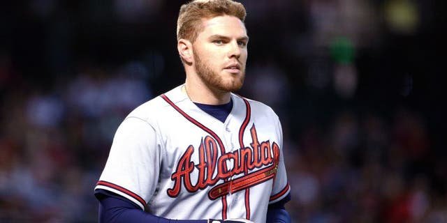 PHOENIX, AZ - JUNE 03: Freddie Freeman #5 of the Atlanta Braves during the MLB game against the Arizona Diamondbacks at Chase Field on June 3, 2015 in Phoenix, Arizona. (Photo by Christian Petersen/Getty Images)