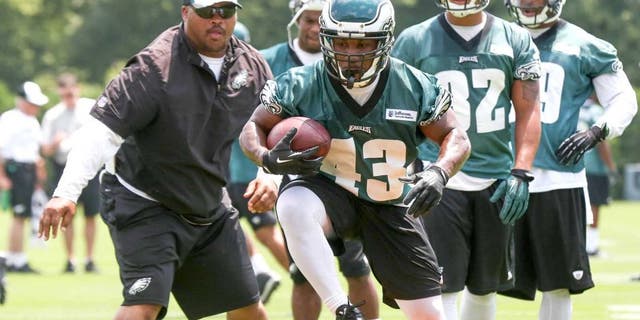 Jun 17, 2014; Philadelphia, PA, USA; Running back Darren Sproles (43) runs drills during mini camp at the Philadelphia Eagles NovaCare Complex. Mandatory Credit: Bill Streicher-USA TODAY Sports