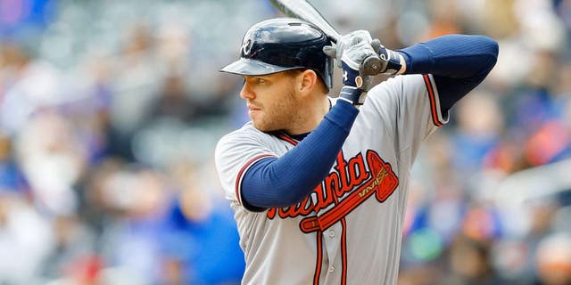 NEW YORK, NY - APRIL 23: Freddie Freeman #5 of the Atlanta Braves in action against the New York Mets at Citi Field on April 23, 2015 in the Flushing neighborhood of the Queens borough of New York City. The Mets defeated the Braves 6-3. (Photo by Jim McIsaac/Getty Images)