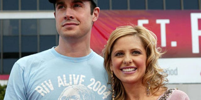 Freddie Prinze Jr. and Sarah Michelle Geller tied the knot in 2002.