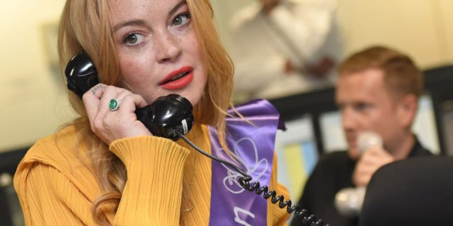 Social media posts spurred rumors that Lindsay Lohan converted to Islam this weekend.