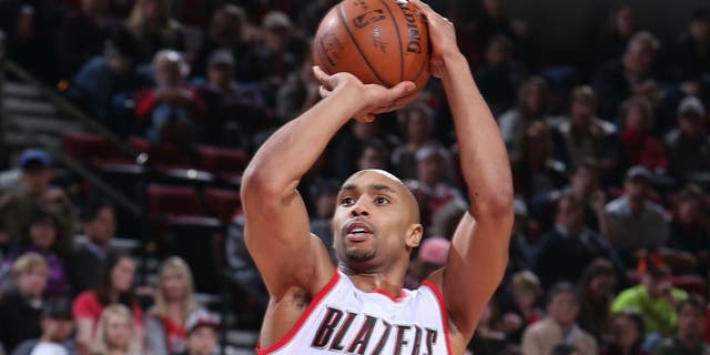 PORTLAND, OR - MARCH 26: Gerald Henderson #9 of the Portland Trail Blazers shoots the ball against the Philadelphia 76ers on March 26, 2016 at the Moda Center in Portland, Oregon. NOTE TO USER: User expressly acknowledges and agrees that, by downloading and or using this Photograph, user is consenting to the terms and conditions of the Getty Images License Agreement. Mandatory Copyright Notice: Copyright 2016 NBAE (Photo by Sam Forencich/NBAE via Getty Images)