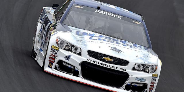 SPARTA, KY - JULY 08: Kevin Harvick, driver of the #4 Busch Light Chevrolet, practices for the NASCAR Sprint Cup Series Quaker State 400 at Kentucky Speedway on July 8, 2016 in Sparta, Kentucky. (Photo by Drew Hallowell/NASCAR via Getty Images)