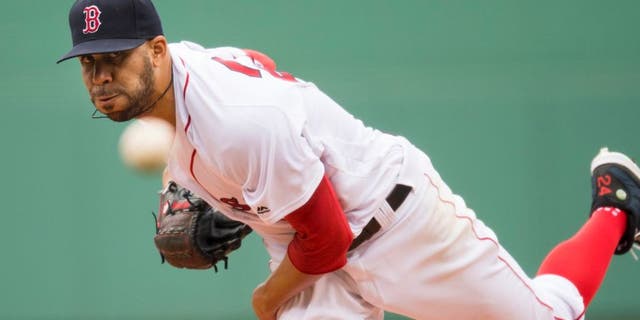 BOSTON, MA - JULY 10: David Price #24 of the Boston Red Sox pitches against the Tampa Bay Rays in the first inning on July 10, 2016 at Fenway Park in Boston, Massachusetts. (Photo by Michael Ivins/Boston Red Sox/Getty Images)