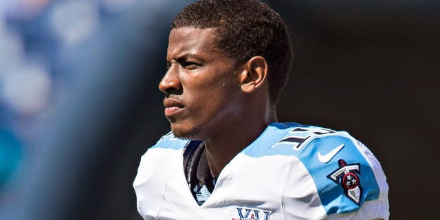 NASHVILLE, TN - SEPTEMBER 22: Justin Hunter #15 of the Tennessee Titans warms up before a game against the San Diego Chargers at LP Field on September 22, 2013 in Nashville, Tennessee. The Titans defeated the Chargers 20-17. (Photo by Wesley Hitt/Getty Images)