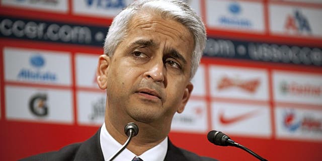 US Soccer President Sunil Gulati introduces German soccer star Jâºrgen Klinsmann as the new head coach of the US Mens National Team at a press conference August 1, 2011 in New York. AFP PHOTO/DON EMMERT (Photo credit should read DON EMMERT/AFP/Getty Images)