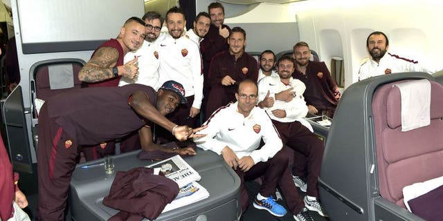 JAKARTA, INDONESIA - JULY 24: AS Roma player players and staff during the AS Roma travel to Indonesia on July 24, 2015 in Jakarta, Indonesia. (Photo by Luciano Rossi/AS Roma via Getty Images)