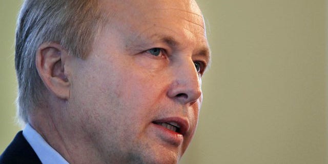 Robert Dudley, who grew up partly on the Gulf, will be the first American to lead London-based BP (Reuters).