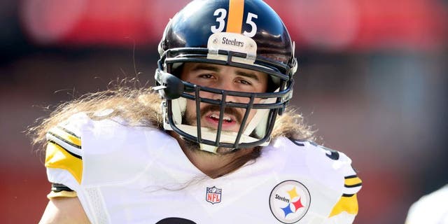 Oct 12, 2014; Cleveland, OH, USA; Pittsburgh Steelers safety Ross Ventrone (35) against the Cleveland Browns at FirstEnergy Stadium. Mandatory Credit: Andrew Weber-USA TODAY Sports