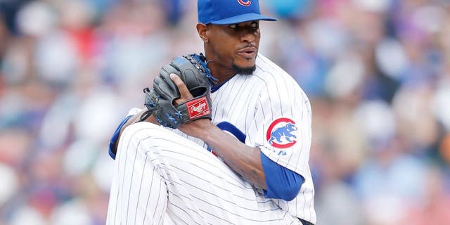 CHICAGO, IL - JUNE 25: Edwin Jackson #36 of the Chicago Cubs pitches during the game against the Los Angeles Dodgers at Wrigley Field on June 25, 2015 in Chicago, Illinois. The Dodgers defeated the Cubs 4-0. (Photo by Joe Robbins/Getty Images)