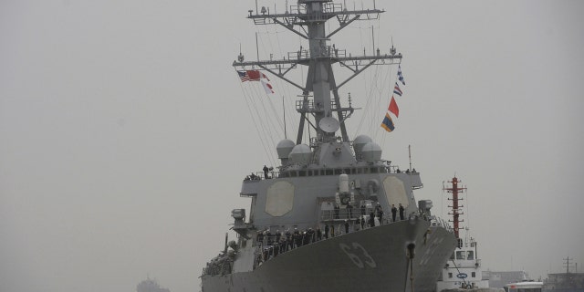 The destroyer USS Stethem arrives for an official visit to Shanghai, China on Nov. 16, 2015.
