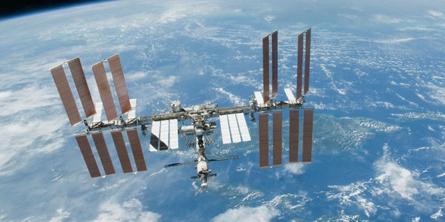 3545adc1-International Space Station