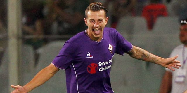 FLORENCE, ITALY - AUGUST 02: Federico Bernardeschi of ACF Fiorentina celebrates after scoring the opening goal during the preseason friendly match between ACF Fiorentina and FC Barcelona at Artemio Franchi on August 2, 2015 in Florence, Italy. (Photo by Paolo Bruno/Getty Images)