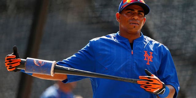 NEW YORK, NY - AUGUST 1: Yoenis Cespedes #52 of the New York Mets during batting practice before a game against the Washington Nationals on August 1, 2015 at Citi Field in the Flushing neighborhood of the Queens borough of New York City. (Photo by Rich Schultz/Getty Images)