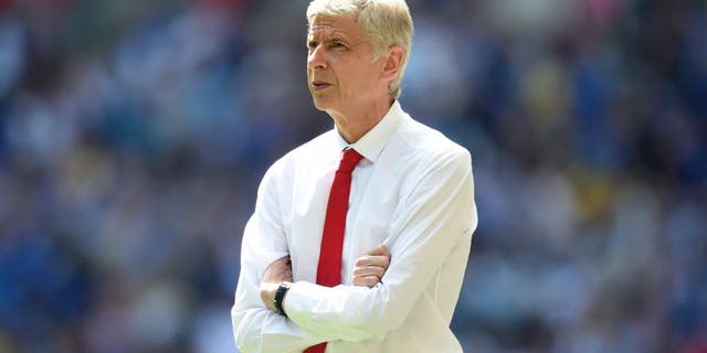 LONDON, ENGLAND - AUGUST 02: Arsene Wenger, Manager of Arsenal looks on during the FA Community Shield match between Chelsea and Arsenal at Wembley Stadium on August 2, 2015 in London, England. (Photo by Michael Regan - The FA/The FA via Getty Images)