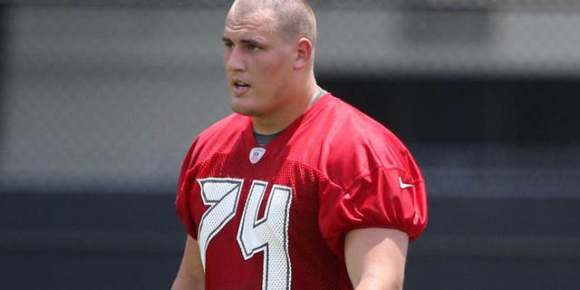 Jun 16, 2015; Tampa Bay, FL, USA; Tampa Bay Buccaneers offensive lineman Ali Marpet (74) and tackle Donovan Smith (76) during minicamp at One Buc Place. Mandatory Credit: Kim Klement-USA TODAY Sports