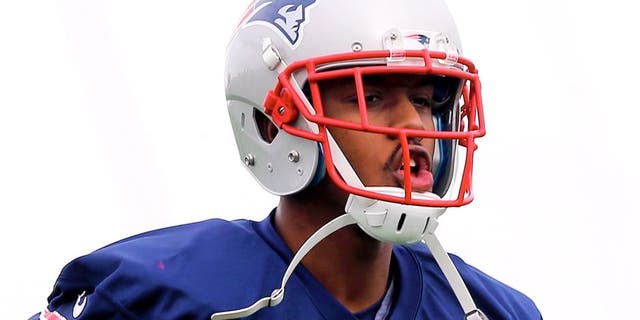 TEMPE, AZ - JANUARY 29: Tyler Gaffney #31 of the New England Patriots warms up during the New England Patriots Super Bowl XLIX Practice on January 29, 2015 at the Arizona Cardinals Practice Facility in Tempe, Arizona. (Photo by Elsa/Getty Images)