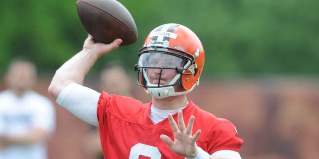 May 26, 2015; Berea, OH, USA; Cleveland Browns quarterback Connor Shaw (9) during organized team activities at the Cleveland Browns training facility. Mandatory Credit: Ken Blaze-USA TODAY Sports