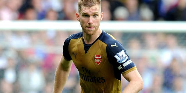 LONDON, ENGLAND - AUGUST 16: Per Mertesacker of Arsenal during the Barclays Premier League match between Crystal Palace and Arsenal at Selhurst Park on August 16, 2015 in London, United Kingdom. (Photo by Stuart MacFarlane/Arsenal FC via Getty Images)