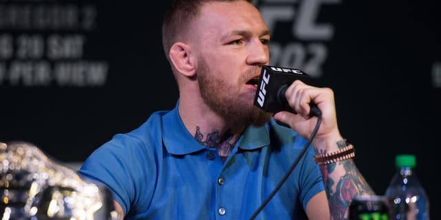 39051037-