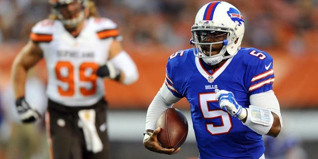 Aug 20, 2015; Cleveland, OH, USA; Buffalo Bills quarterback Tyrod Taylor (5) runs with the ball against the Cleveland Browns during the first quarter at FirstEnergy Stadium. Mandatory Credit: Ken Blaze-USA TODAY Sports
