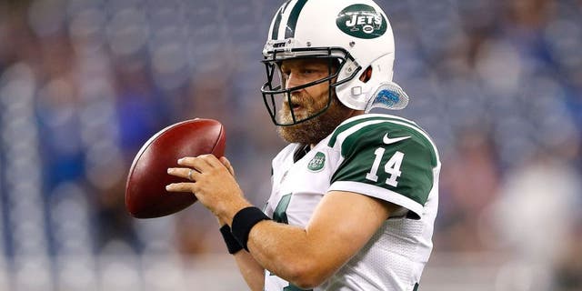 DETROIT, MI - AUGUST 13: Ryan Fitzpatrick #14 of the New York Jets warms up prior to the start of the preseason game against the Detroit Lions on August 13, 2015 at Ford Field Detroit, Michigan. The Lions defeated the Jets 23-3. (Photo by Leon Halip/Getty Images)