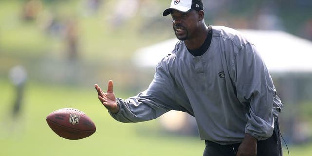 Jul 27, 2015; Latrobe, PA, USA; Pittsburgh Steelers linebackers coach Joey Porter participates in drills during training camp at Saint Vincent College. Mandatory Credit: Charles LeClaire-USA TODAY Sports