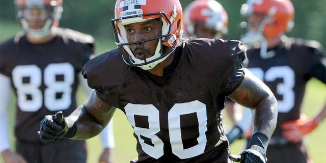 Jul 30, 2015; Berea, OH, USA; Cleveland Browns wide receiver Dwayne Bowe (80) works out during training camp at the Cleveland Browns practice facility. Mandatory Credit: Ken Blaze-USA TODAY Sports