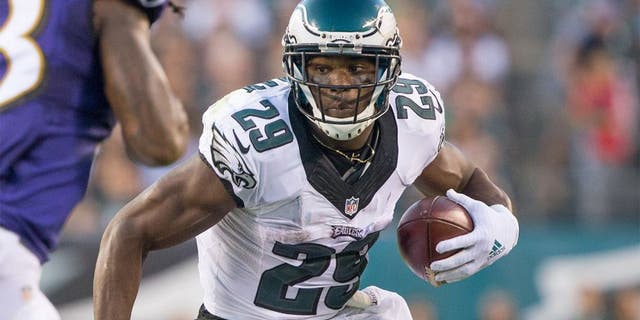 Aug 22, 2015; Philadelphia, PA, USA; Philadelphia Eagles running back DeMarco Murray (29) runs with the ball against the Baltimore Ravens during the first quarter at Lincoln Financial Field. Mandatory Credit: Bill Streicher-USA TODAY Sports