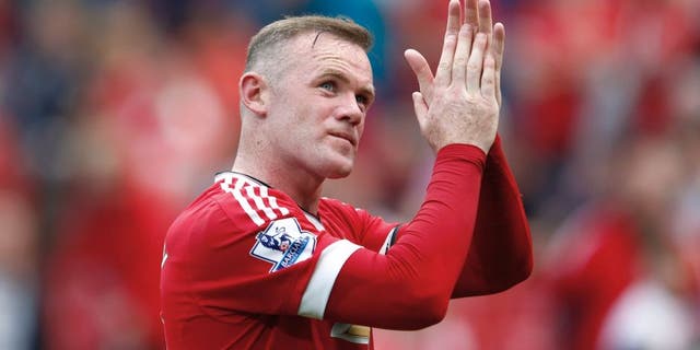 MANCHESTER, ENGLAND - AUGUST 22: Wayne Rooney of Manchester United applauds crowds after his team's 0-0 draw in the Barclays Premier League match between Manchester United and Newcastle United at Old Trafford on August 22, 2015 in Manchester, England. (Photo by Julian Finney/Getty Images)