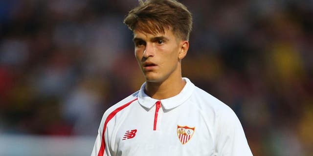 WATFORD, ENGLAND - JULY 31: Denis Suarez of Sevilla during the pre-season friendly between Watford and Seville at Vicarage Road on July 31, 2015 in Watford, England. (Photo by Catherine Ivill - AMA/Getty Images)