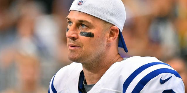 Aug 29, 2015; St. Louis, MO, USA; Indianapolis Colts quarterback Matt Hasselbeck (8) in the game against the St. Louis Rams during the second half at the Edward Jones Dome. Mandatory Credit: Jasen Vinlove-USA TODAY Sports