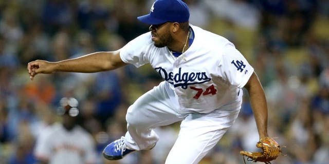 LOS ANGELES, CA - SEPTEMBER 01: Closer Kenley Jansen #74 of the Los Angeles Dodgers throws a pitch in the ninth inning on his way to getting the save against the San Francisco Giants at Dodger Stadium on September 1, 2015 in Los Angeles, California (Photo by Stephen Dunn/Getty Images)