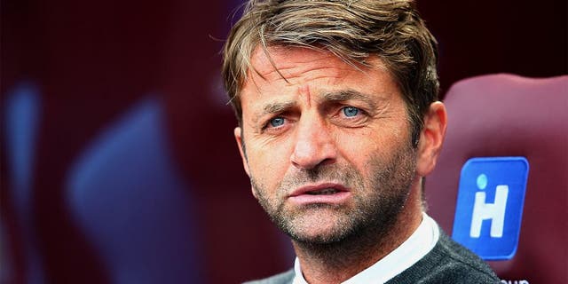 BIRMINGHAM, ENGLAND - AUGUST 29: Tim Sherwood Manager of Aston Villa looks on during the Barclays Premier League match between Aston Villa and Sunderland at Villa Park on August 29, 2015 in Birmingham, England. (Photo by Mark Thompson/Getty Images)