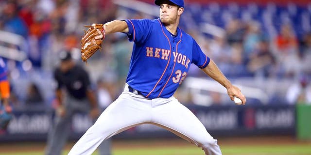 MIAMI, FL - SEPTEMBER 06: Steven Matz #32 of the New York Mets pitches during the game against the Miami Marlins at Marlins Park on September 6, 2015 in Miami, Florida. (Photo by Rob Foldy/Getty Images)