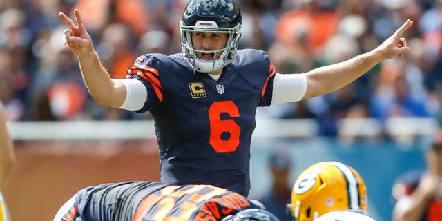 CHICAGO, IL - SEPTEMBER 13: Quarterback Jay Cutler #6 of the Chicago Bears calls a play in the first half against the Green Bay Packers at Soldier Field on September 13, 2015 in Chicago, Illinois. (Photo by Wesley Hitt/Getty Images)