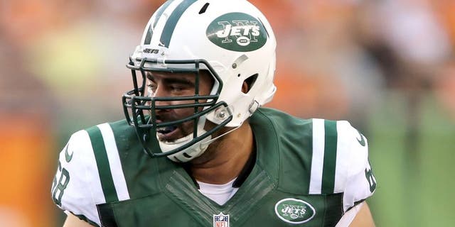 CINCINNATI, OH - AUGUST 16: OL Breno Giacomini #68 of the New York Jets moves to block in the game against the Cincinnati Bengals at Paul Brown Stadium on August 16, 2014 in Cincinnati, Ohio. (Photo by Al Pereira/New York Jets/Getty Images)