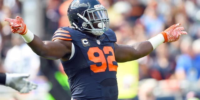 Sep 13, 2015; Chicago, IL, USA; Chicago Bears linebacker Pernell McPhee (92) during the second quarter at Soldier Field. Mandatory Credit: Mike DiNovo-USA TODAY Sports