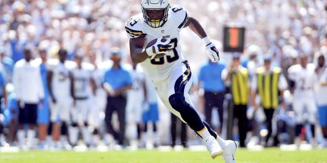 Sep 13, 2015; San Diego, CA, USA; San Diego Chargers tight end Ladarius Green (89) runs after a catch during the second quarter of the game against the Detroit Lions at Qualcomm Stadium. San Diego won 33-28. Mandatory Credit: Orlando Ramirez-USA TODAY Sports