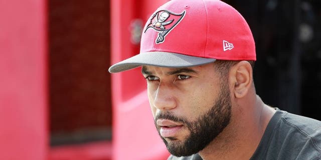 Nov 15, 2015; Tampa, FL, USA; Tampa Bay Buccaneers tight end Austin Seferian-Jenkins (87) prior to the game at Raymond James Stadium. Mandatory Credit: Kim Klement-USA TODAY Sports