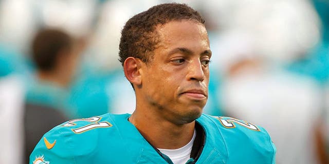 Brent Grimes with the Dolphins in 2015.