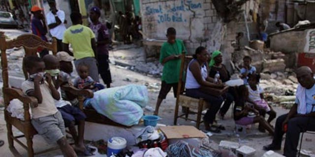 The recovery effort and race to get aid to earthquake victims in Haiti are growing increasingly desperate.
