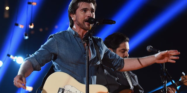 LOS ANGELES, CA - FEBRUARY 08: Recording Artist Juanes performs onstage during The 57th Annual GRAMMY Awards at the STAPLES Center on February 8, 2015 in Los Angeles, California. (Photo by Larry Busacca/Getty Images for NARAS)