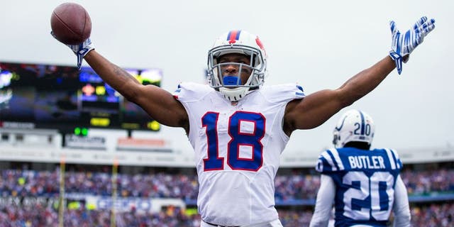ORCHARD PARK, NY - SEPTEMBER 13: Percy Harvin #18 of the Buffalo Bills celebrates a touchdown reception against the Indianapolis Colts on September 13, 2015 at Ralph Wilson Stadium in Orchard Park, New York. Buffalo defeats Indianapolis 27-14. (Photo by Brett Carlsen/Getty Images)