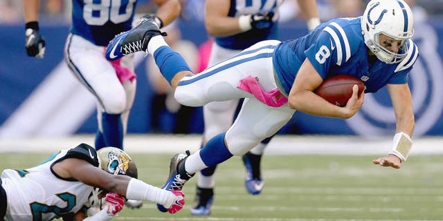 Matt Hasselbeck #8 of the Indianapolis Colts dives for yardage during the game against the Jacksonville Jaguars at Lucas Oil Stadium on October 4, 2015 in Indianapolis, Indiana. (Photo by Andy Lyons/Getty Images)